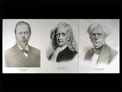 Стенд - портреты физиков (35 штук, формат А3) - fgospostavki.ru - Грозный